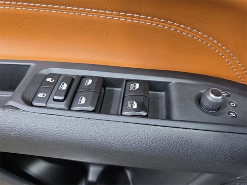 Used 2024 Jeep Compass Limited image 26