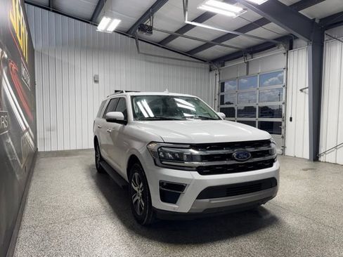 Used 2024 Ford Expedition Limited AWD/4WD image 19