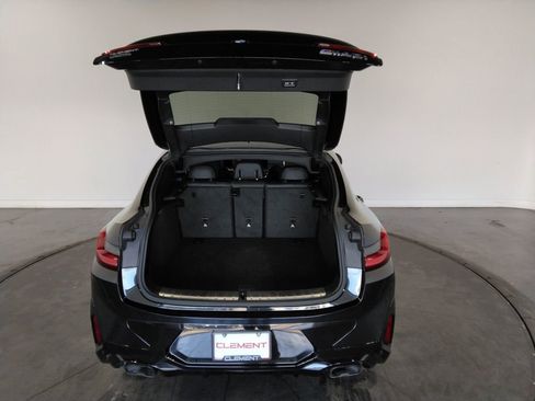 Used 2022 BMW X4 M40i image 9