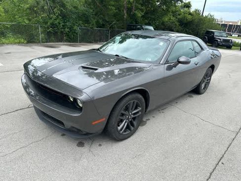 Used 2019 Dodge Challenger SXT w/ Driver Convenience Group AWD/4WD image 14