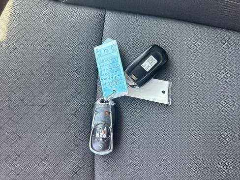 Used 2024 Buick Encore GX Preferred FWD image 31