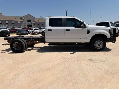 Used 2018 Ford F350 XL w/ Power Equipment Group AWD/4WD image 2