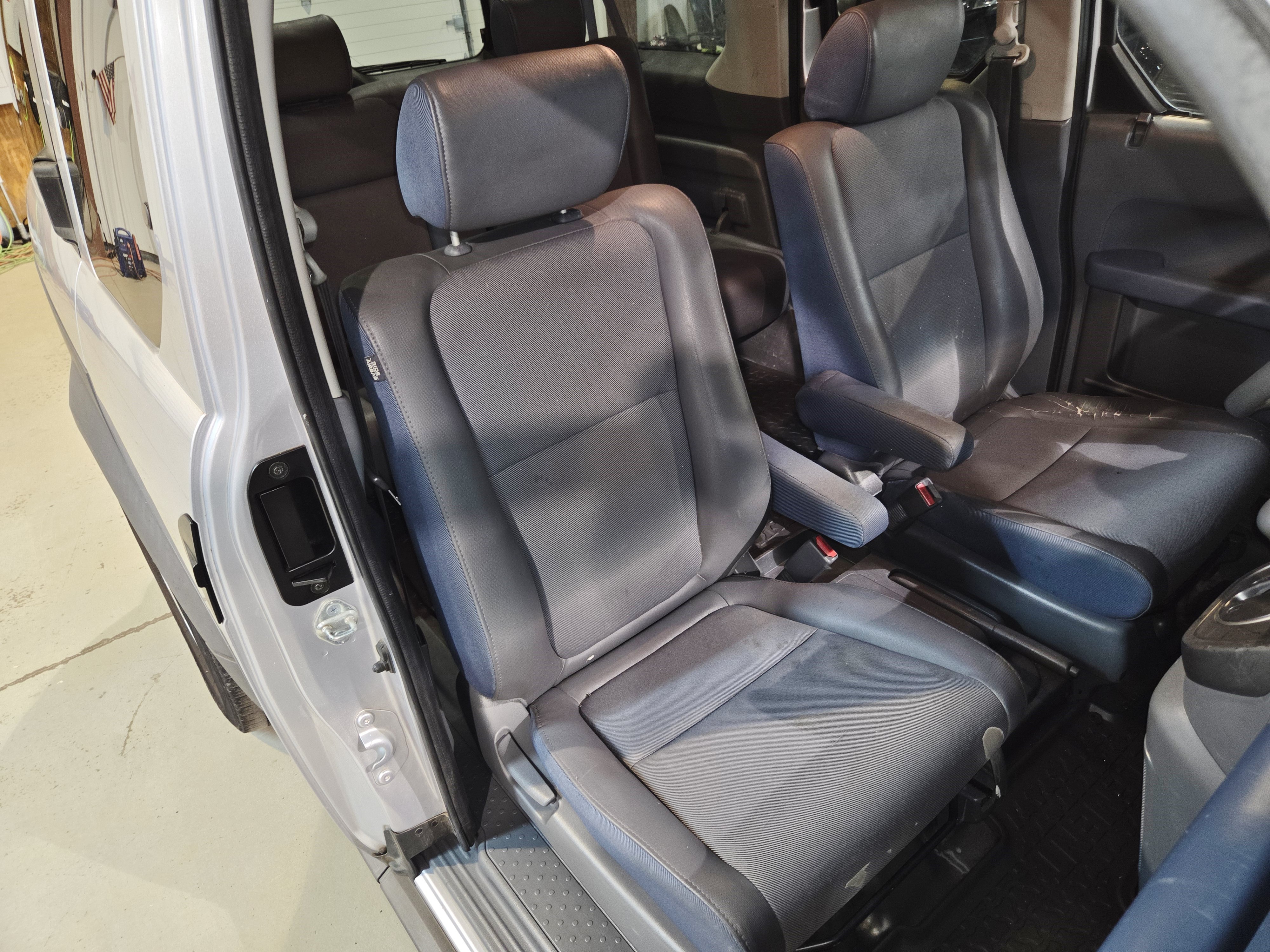 Used 2004 Honda Element EX image 28