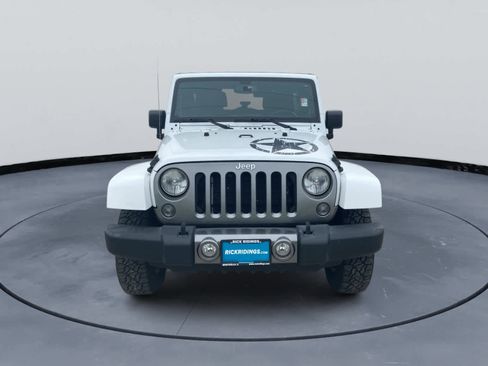 Used 2014 Jeep Wrangler Unlimited Sport AWD/4WD image 2
