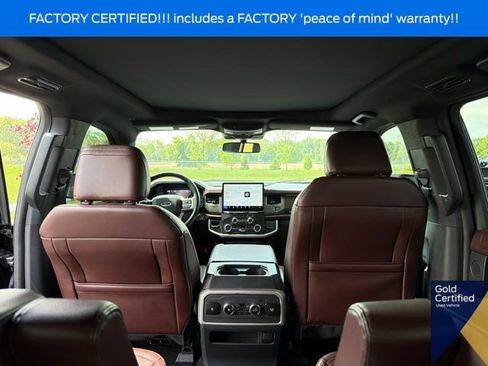 Used 2023 Ford Expedition Limited AWD/4WD image 23