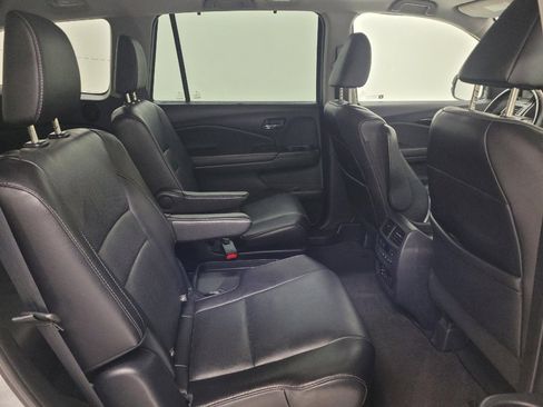 Used 2016 Honda Pilot Elite image 19