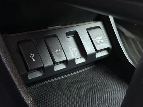 Used 2018 Honda HR-V LX image 18