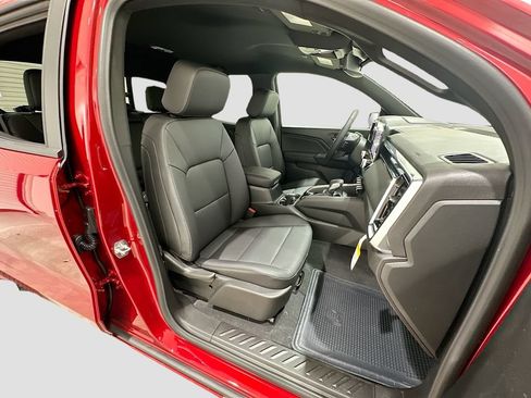 Used 2025 GMC Canyon Elevation w/ Convenience Package RWD image 29