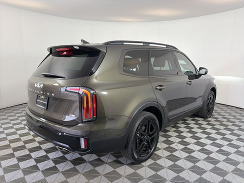 Used 2024 Kia Telluride EX X-Line image 11