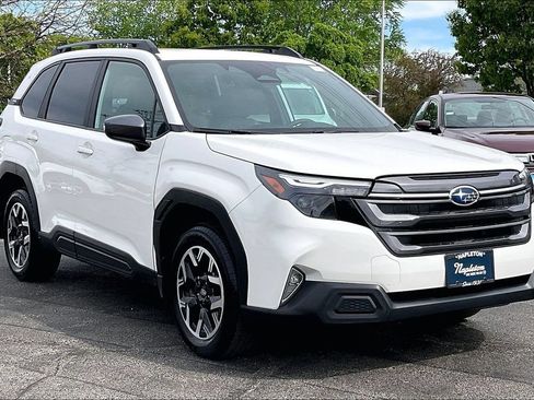 Certified 2026 Subaru Forester Premium AWD/4WD image 37