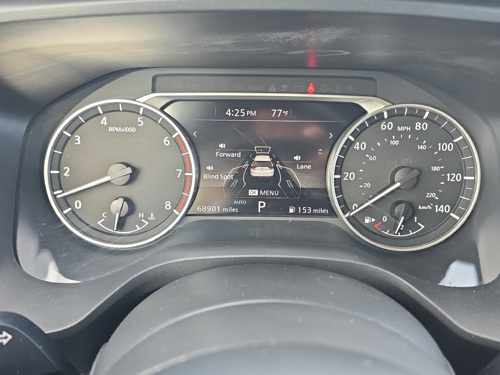 Used 2024 Nissan Rogue SV AWD/4WD image 16