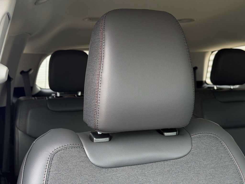 New 2026 Ford Explorer Active w/ Active Comfort Package RWD image 21