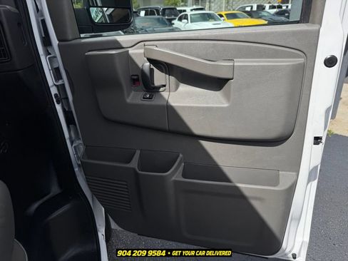 Used 2026 Chevrolet Express 2500 w/ Driver Convenience Package RWD image 32