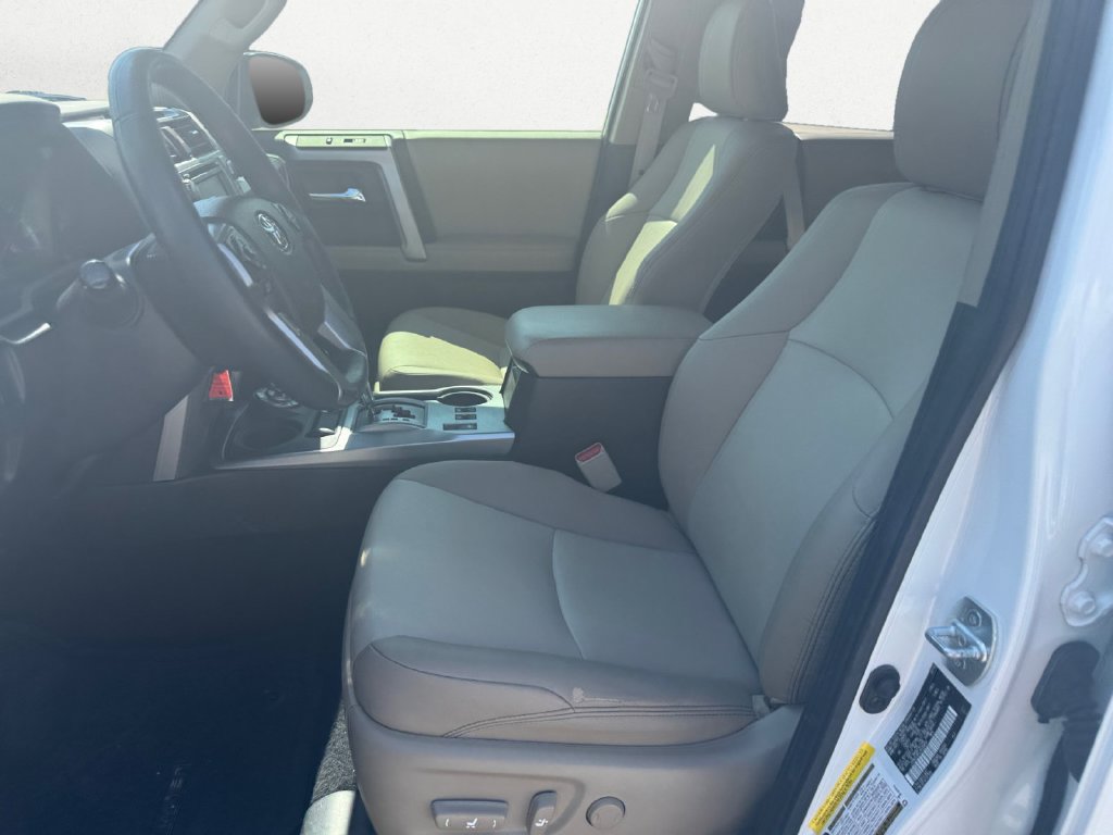 Used 2018 Toyota 4Runner SR5 Premium AWD/4WD image 9