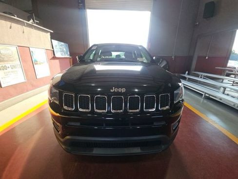 Used 2020 Jeep Compass Sport FWD image 4