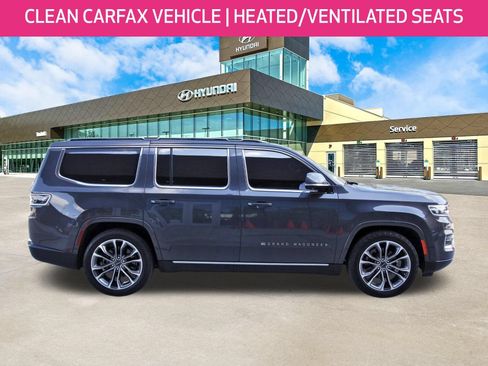 Used 2022 Jeep Grand Wagoneer Series III AWD/4WD image 4