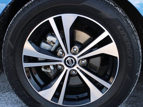 Used 2022 Nissan Sentra SV w/ All-Weather Package image 10