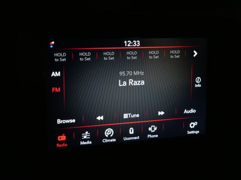 Used 2018 Jeep Compass Latitude w/ Popular Equipment Group image 22