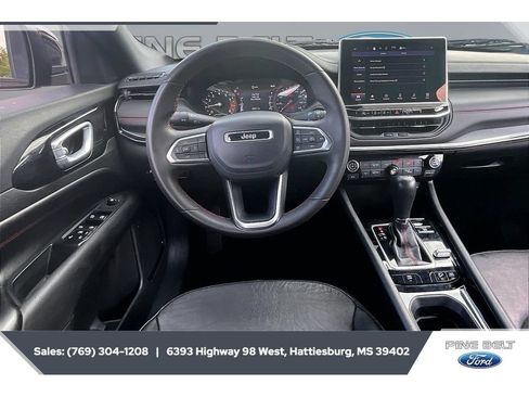 Used 2024 Jeep Compass Trailhawk AWD/4WD image 5