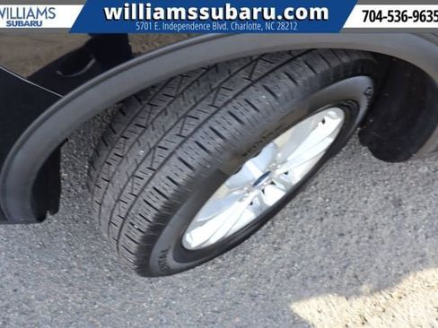 Used 2020 Ford Escape SE image 43