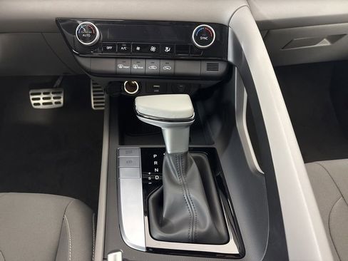 New 2026 Hyundai Elantra Sport FWD image 26