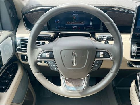 Used 2024 Lincoln Navigator Reserve AWD/4WD image 11