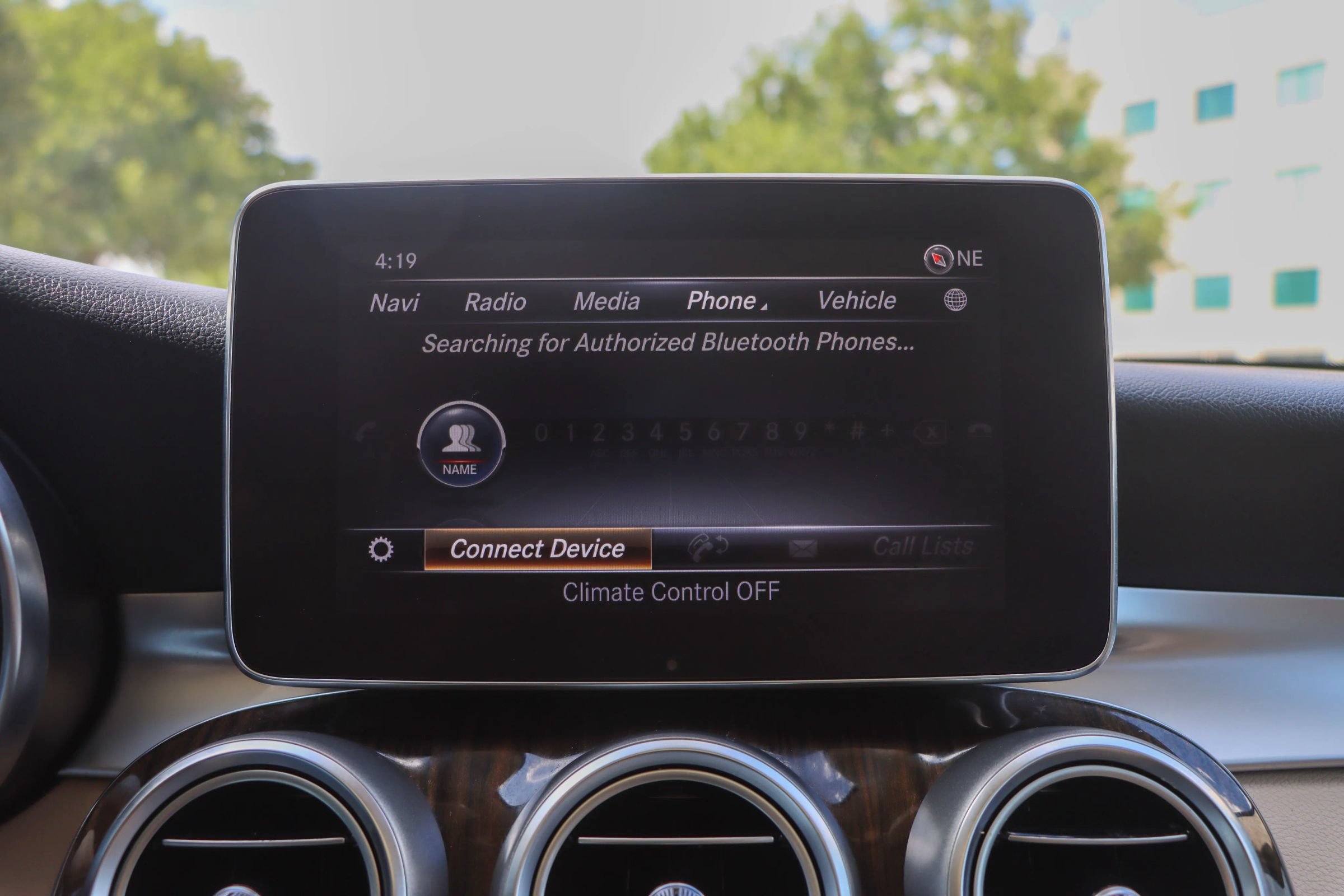 Used 2018 Mercedes-Benz GLC 300 4MATIC w/ Multimedia Package image 37