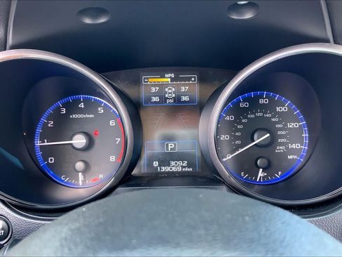 Used 2018 Subaru Outback 2.5i Limited AWD/4WD image 25