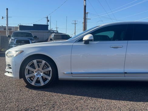 Used 2018 Volvo S90 T6 Inscription w/ Convenience Package image 4