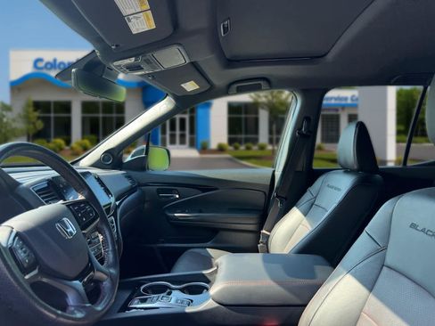 Used 2025 Honda Ridgeline Black Edition image 13
