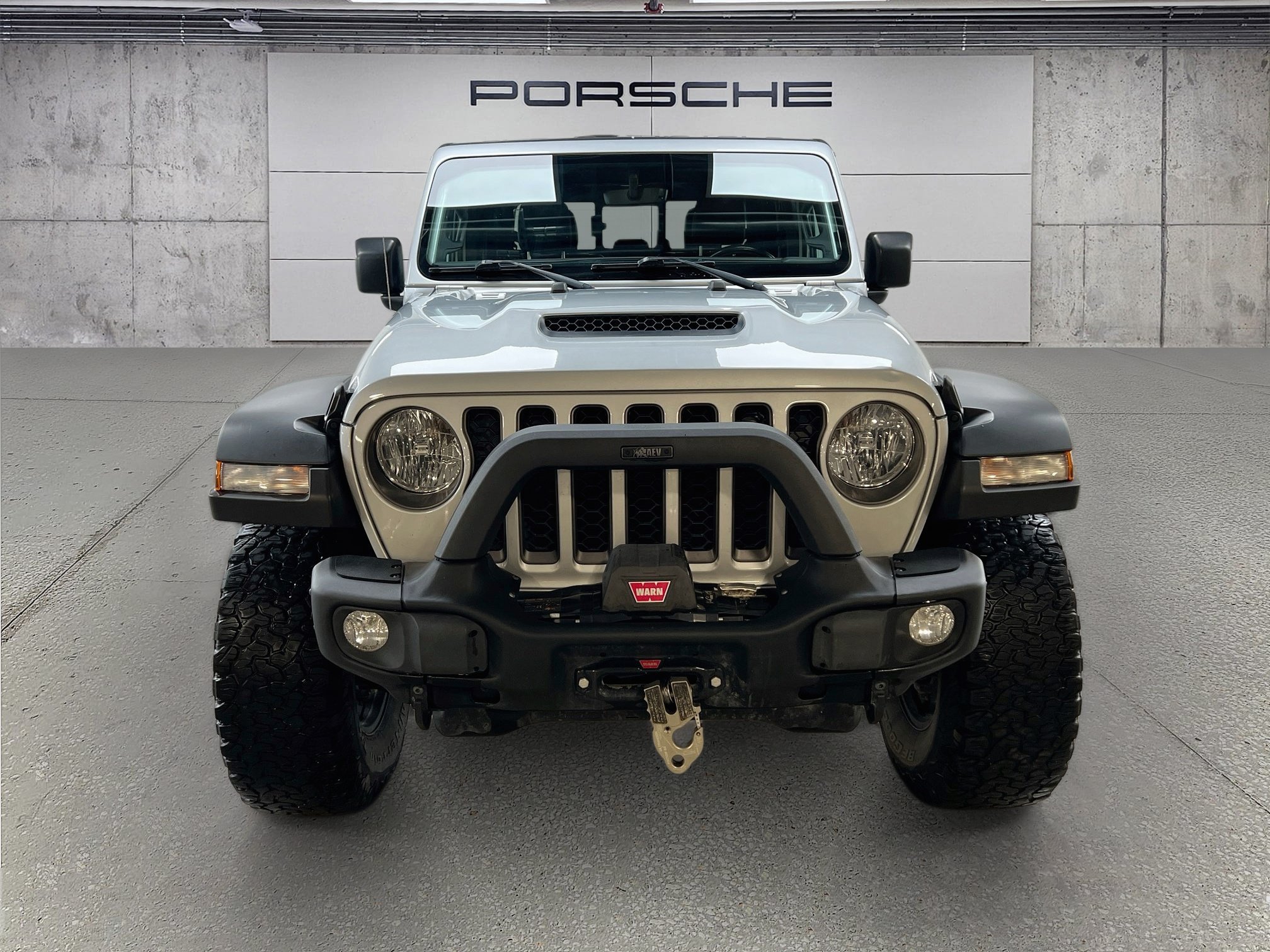 Used 2023 Jeep Gladiator Mojave w/ Cold Weather Group AWD/4WD image 6