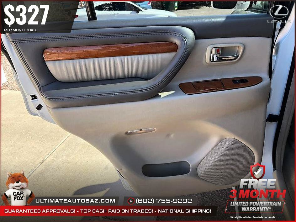 Used 2006 Lexus LX 470 4WD w/ Preferred Accessory Pkg image 12