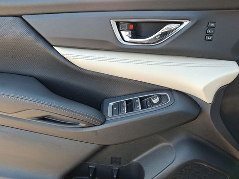 Used 2019 Subaru Ascent Limited AWD/4WD image 11