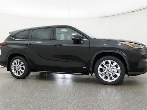 New 2026 Toyota Highlander Limited image 78