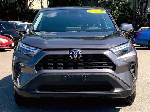 Used 2024 Toyota RAV4 LE AWD/4WD image 2