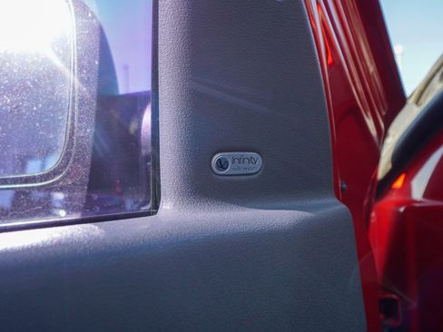 Used 2006 Dodge Ram 2500 Truck SLT image 17