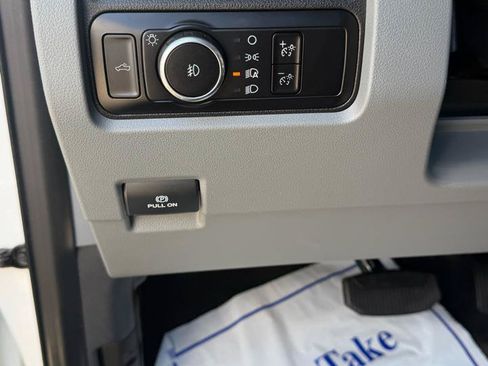 Used 2023 Ford F250 XLT AWD/4WD image 12