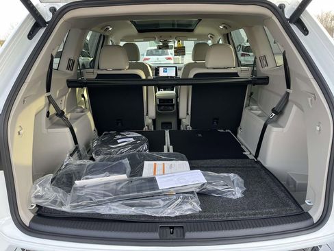 New 2026 Volkswagen Atlas SE FWD image 10