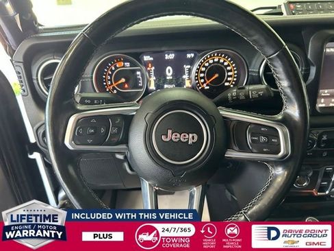 Used 2020 Jeep Wrangler Unlimited Sahara w/ Dual Top Group AWD/4WD image 16