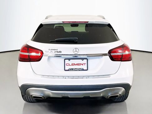 Used 2020 Mercedes-Benz GLA 250 w/ Premium Package image 8