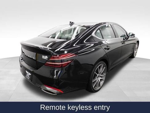 Used 2024 Genesis G70 2.5T image 10
