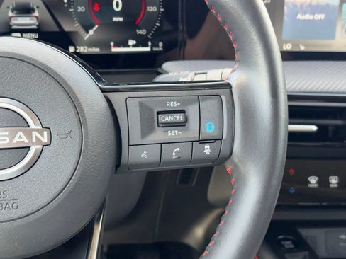 Used 2025 Nissan Kicks SR w/ SR Premium Package AWD/4WD image 13