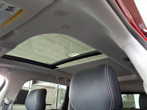 New 2024 Lincoln Nautilus Premier w/ Equipment Group 102A image 16