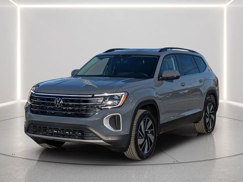 New 2026 Volkswagen Atlas SE FWD image 5