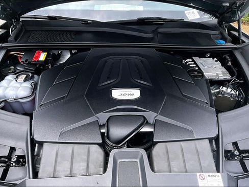 Used 2021 Porsche Cayenne AWD/4WD image 49