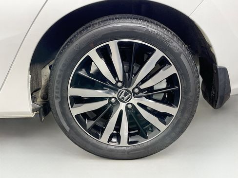 Used 2019 Honda Fit EX image 11