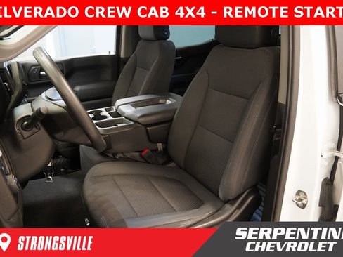 Used 2020 Chevrolet Silverado 1500 Custom w/ Custom Value Package image 3