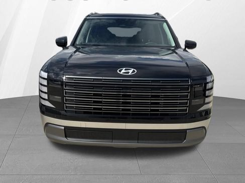 Used 2026 Hyundai Palisade SEL FWD image 2