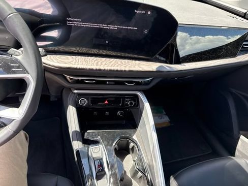 Used 2025 Audi Q5 Premium w/ Convenience Package AWD/4WD image 9