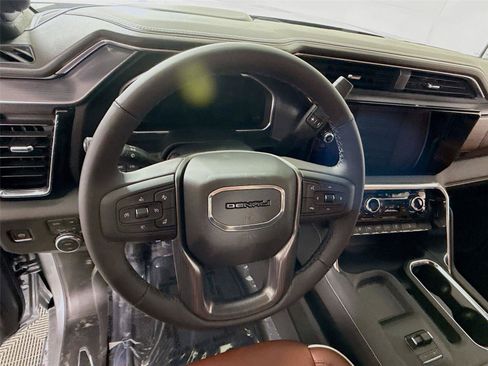 New 2026 GMC Sierra 3500 Denali Ultimate AWD/4WD image 5